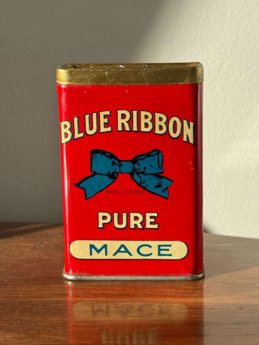 Blue Ribbon Pure Mace Tin Vintage Red Mace Tin